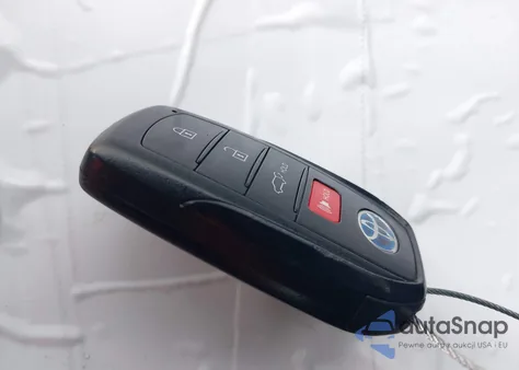 2021 Toyota Venza Le z USA, uszkodzony, nr VIN JTEAAAAHXMJ018769